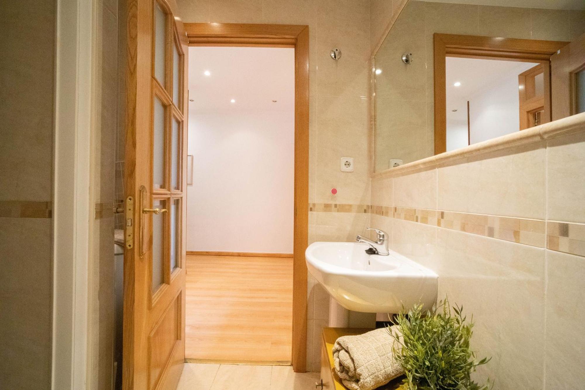 Apartamento Con Encanto Y Luz En Pleno Centro Madrid Eksteriør bilde