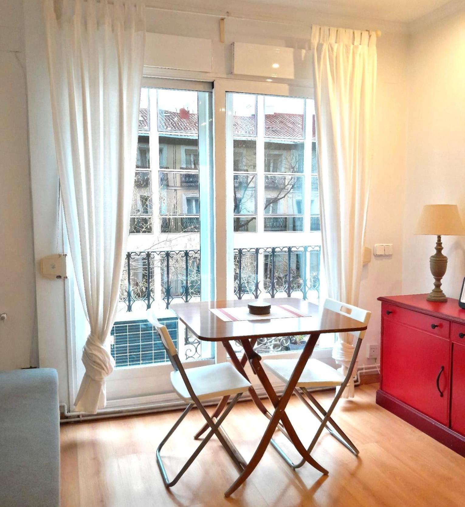 Apartamento Con Encanto Y Luz En Pleno Centro Madrid Eksteriør bilde